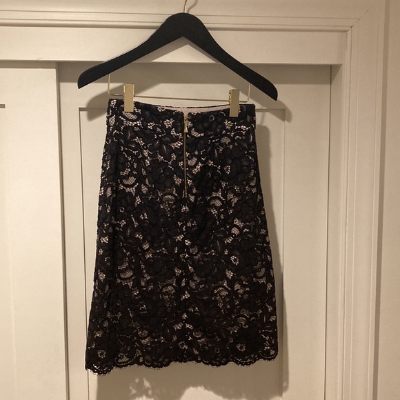 Kate Spade black lace a-line midi skirt. Size 0, excellent like-new condition - Picture 3 of 5